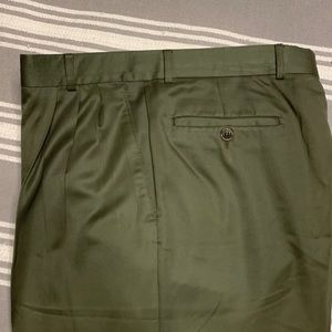 Mens pleated golf trousers